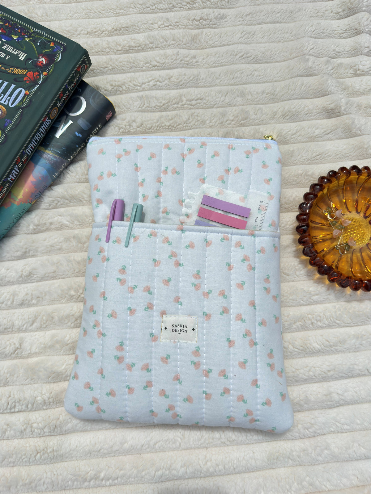 Hibiscus Quilted Book Sleeve