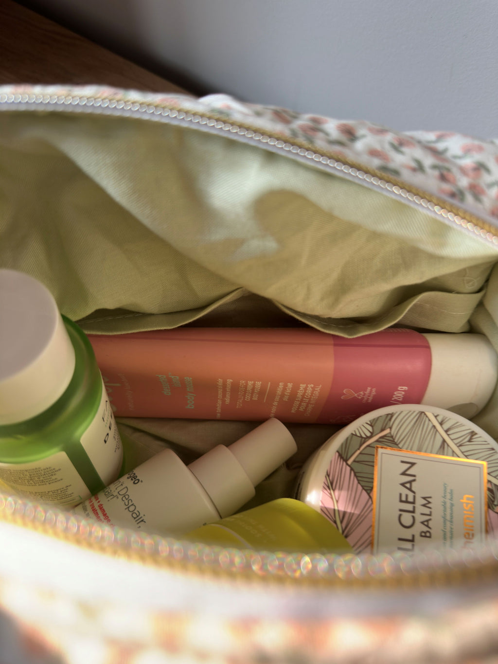 Pink Dandelion Quilted Carry All Bag