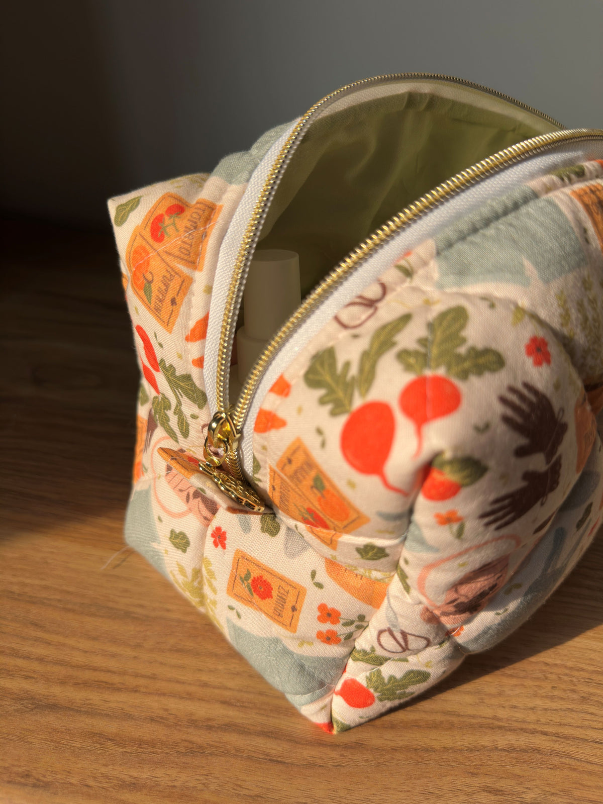 Gardening Quilted Carry All Bag