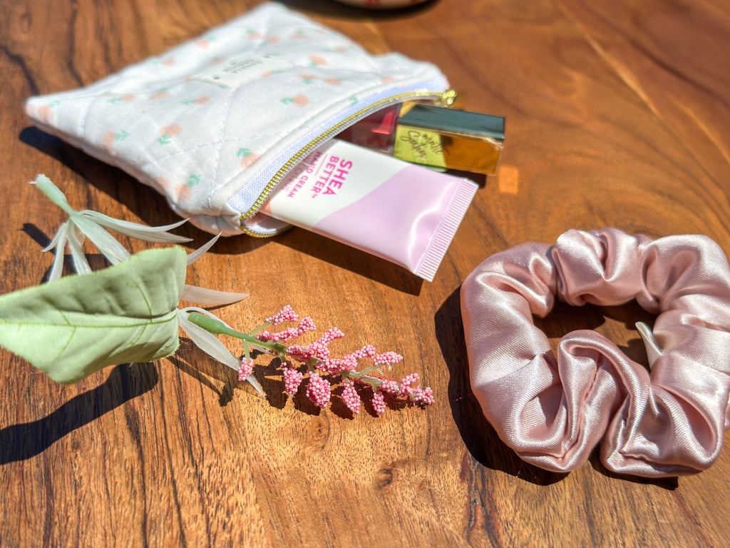 Hibiscus Quilted Zipper Pouch