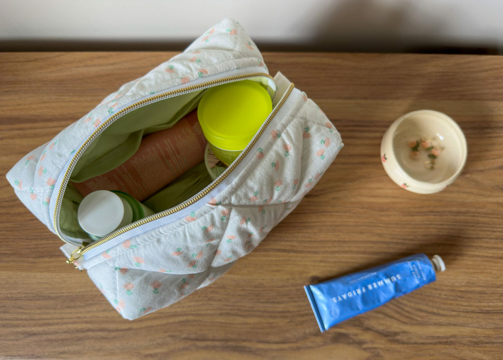 Hibiscus Quilted Carry All Bag
