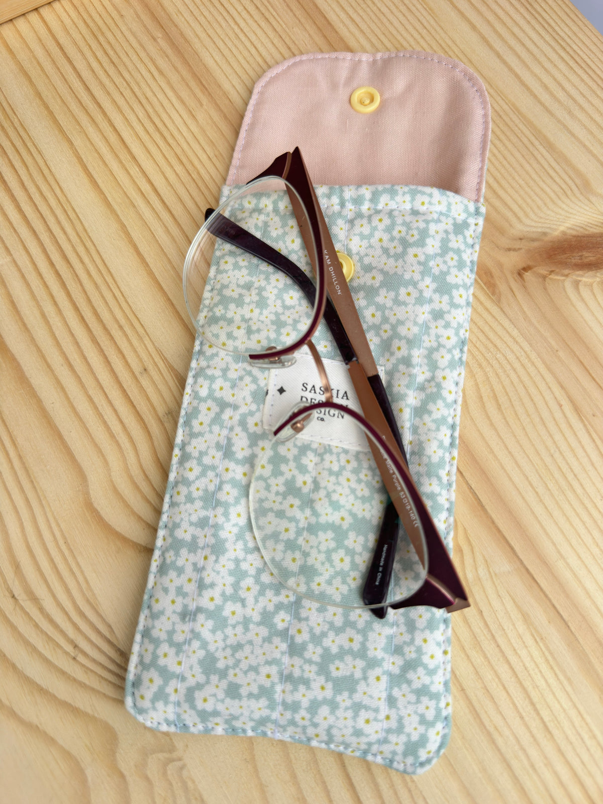 May Flowers Glasses Case
