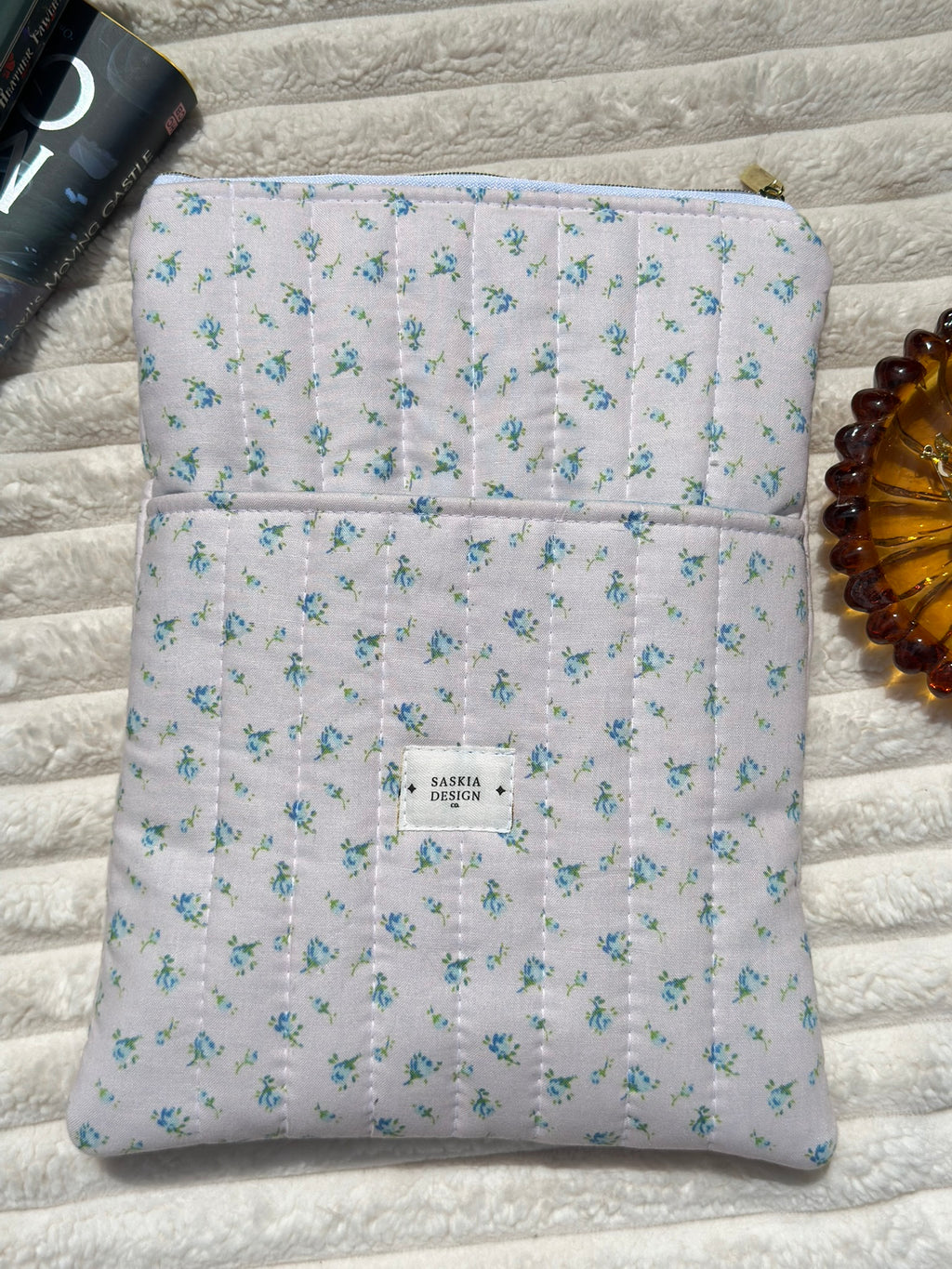 Willow Quilted Book Sleeve