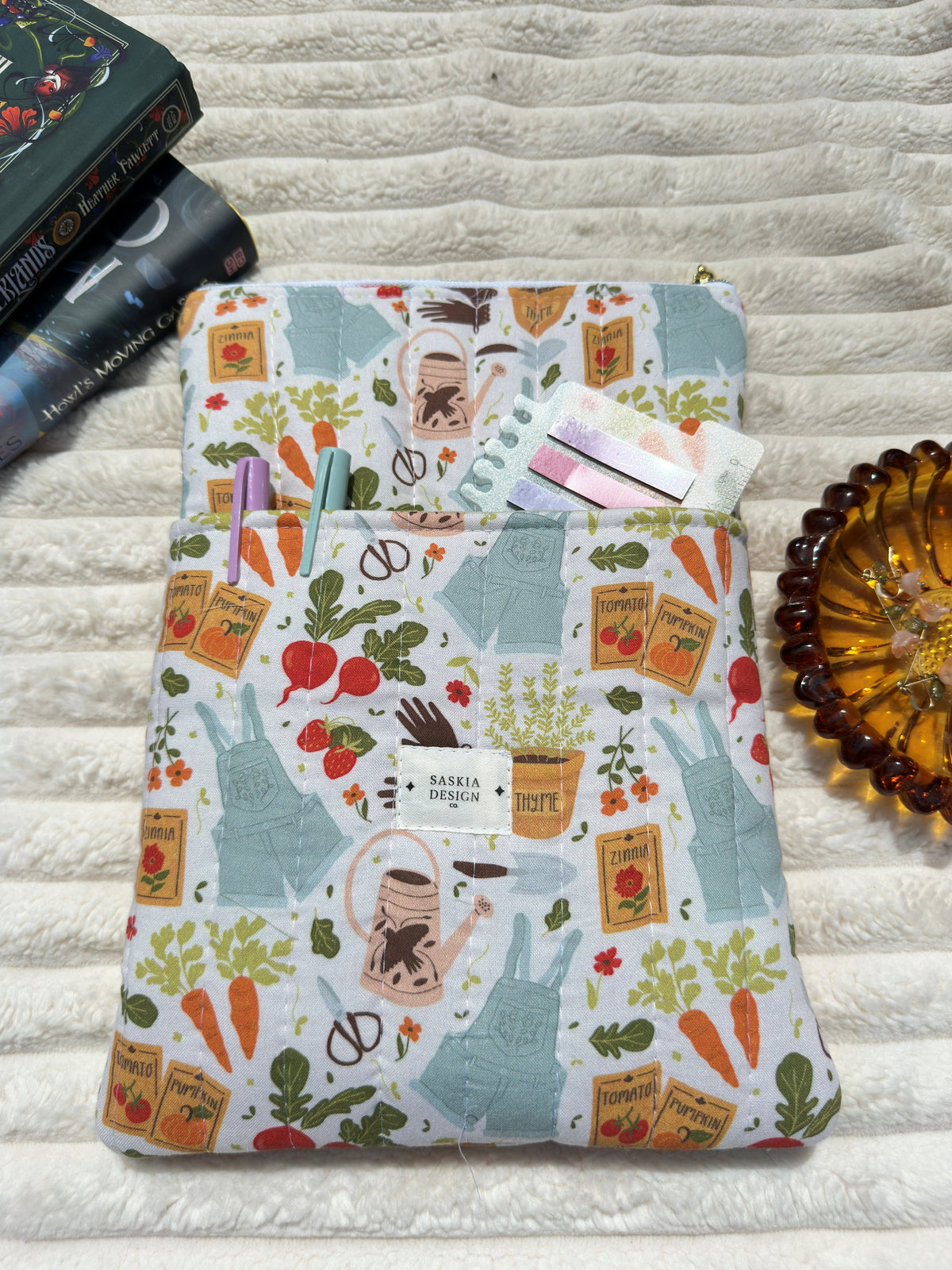 Spring Gardening Quilted Book Sleeve
